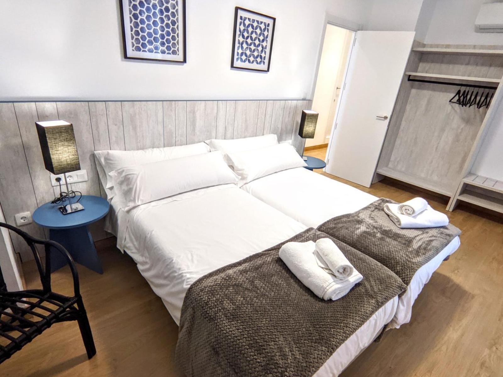 Apartamentos Plaza Del Torico Teruel Buitenkant foto