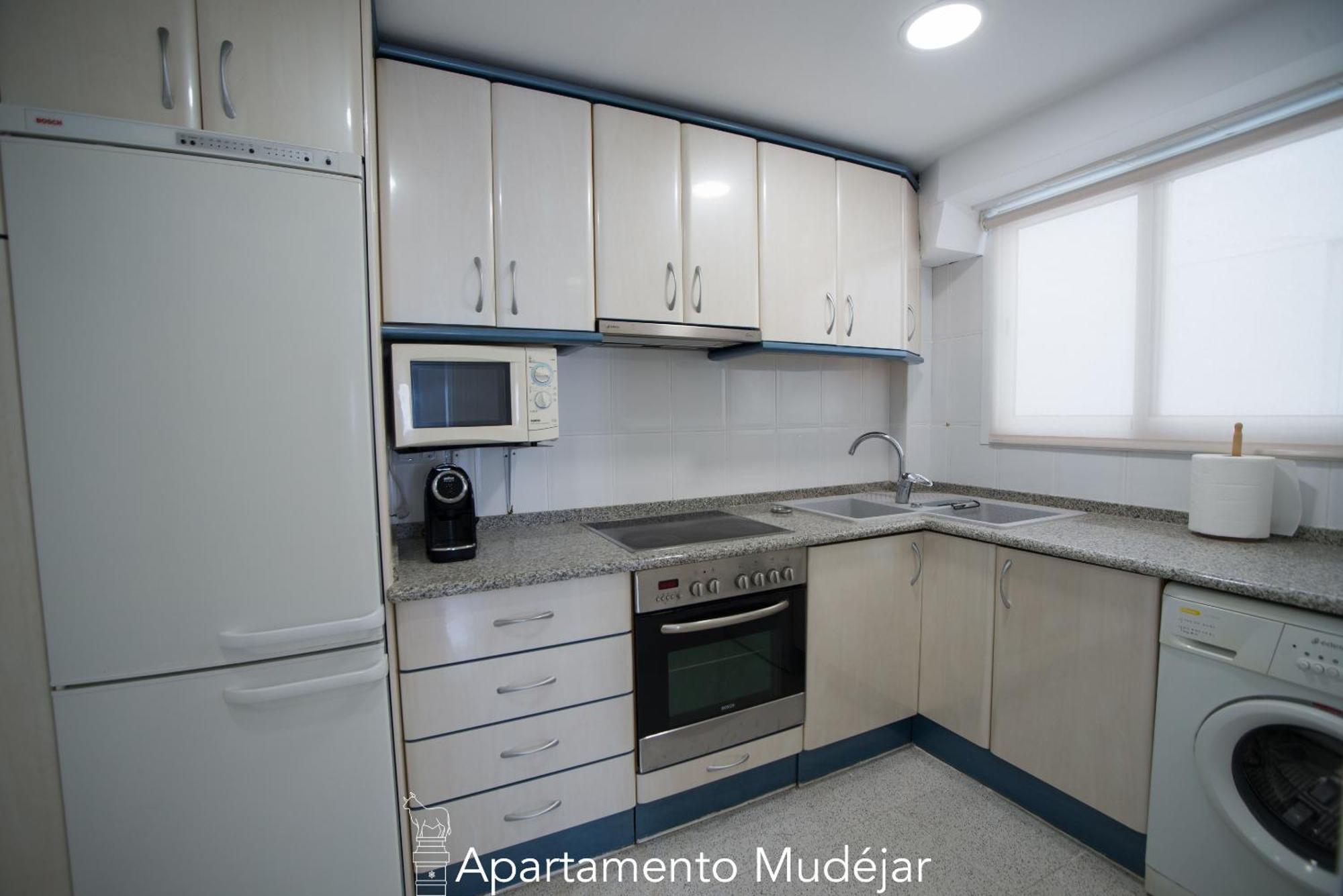 Apartamentos Plaza Del Torico Teruel Kamer foto