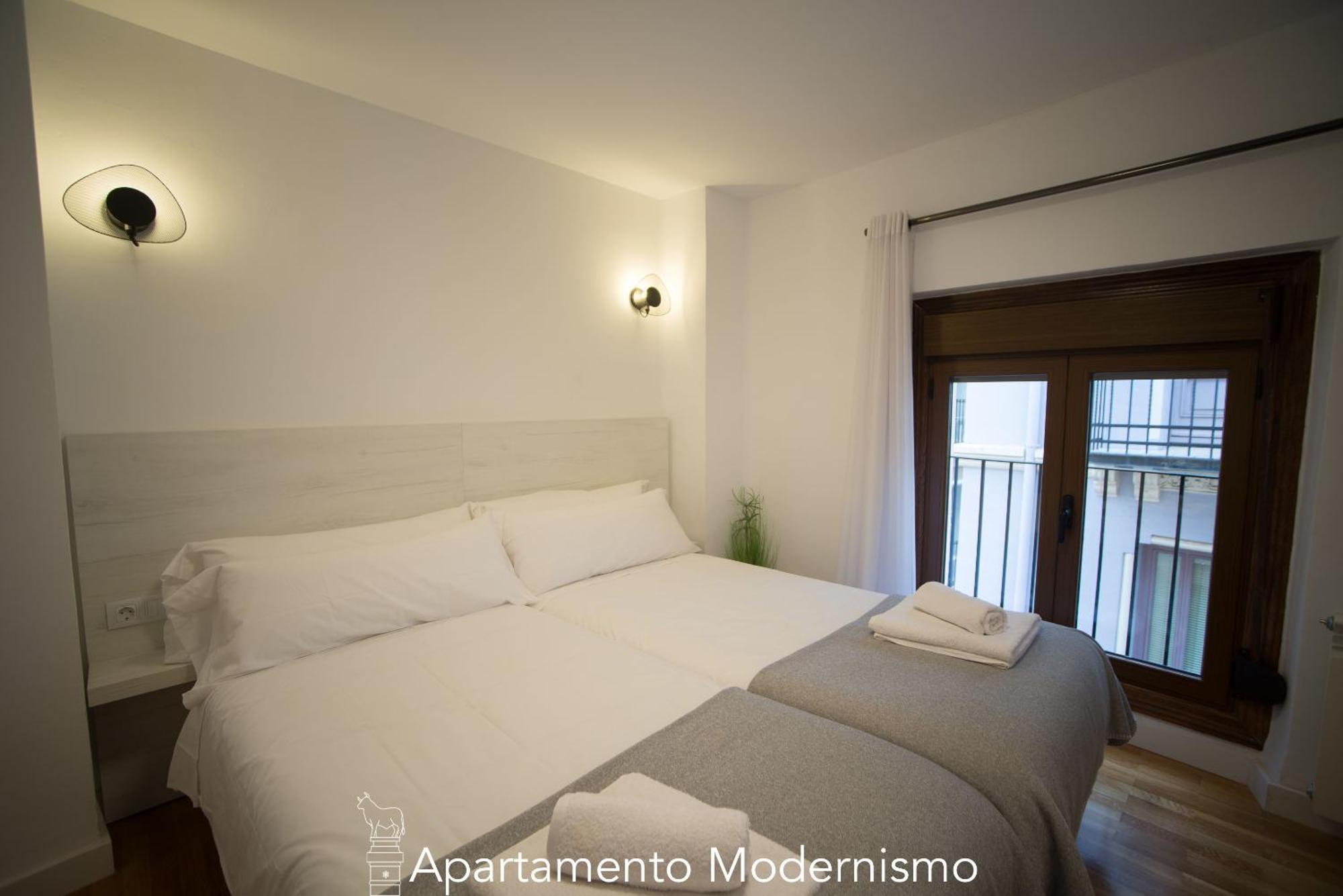 Apartamentos Plaza Del Torico Teruel Buitenkant foto